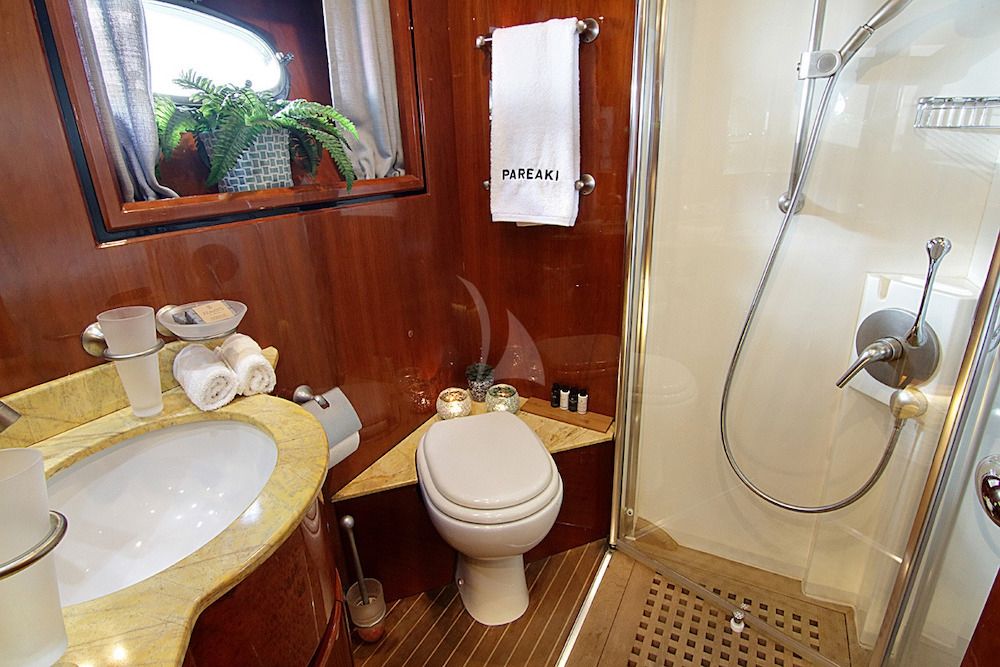 PAREAKI - Twin ensuite