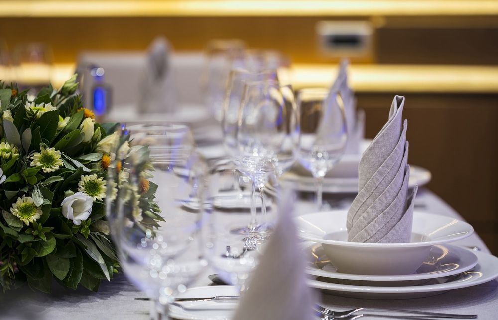 PARIS A - Table Settings
