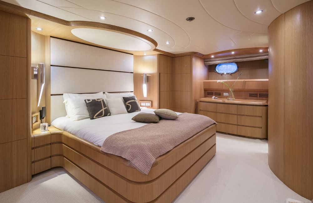 PARIS A - VIP Cabin 2