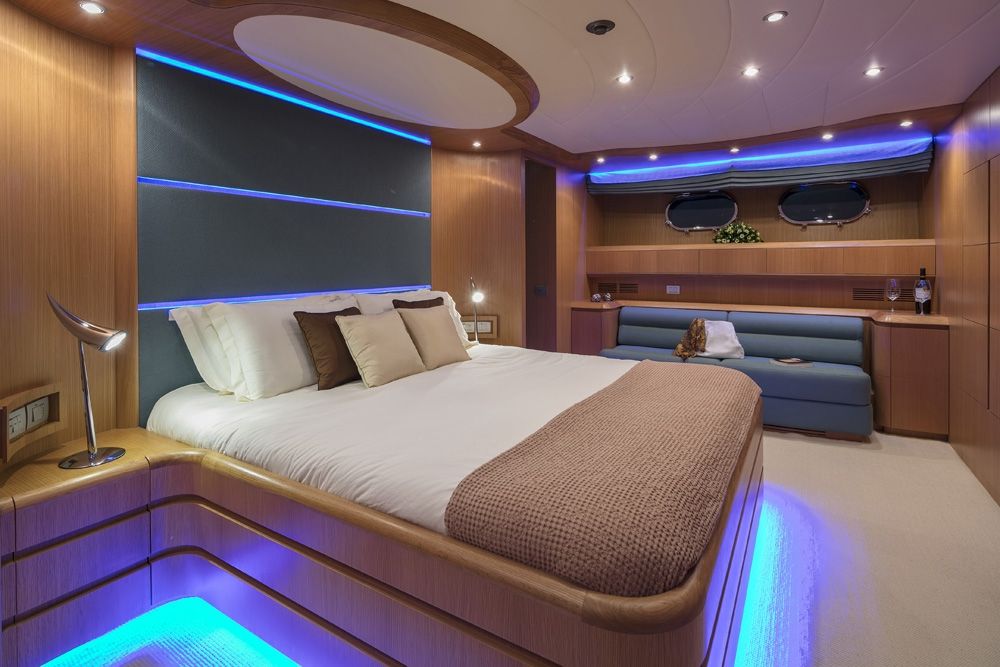 PARIS A - Double Cabin