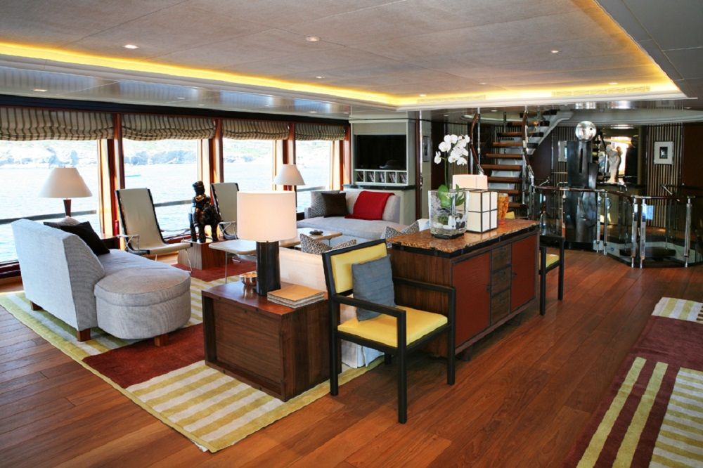Upper Deck Salon