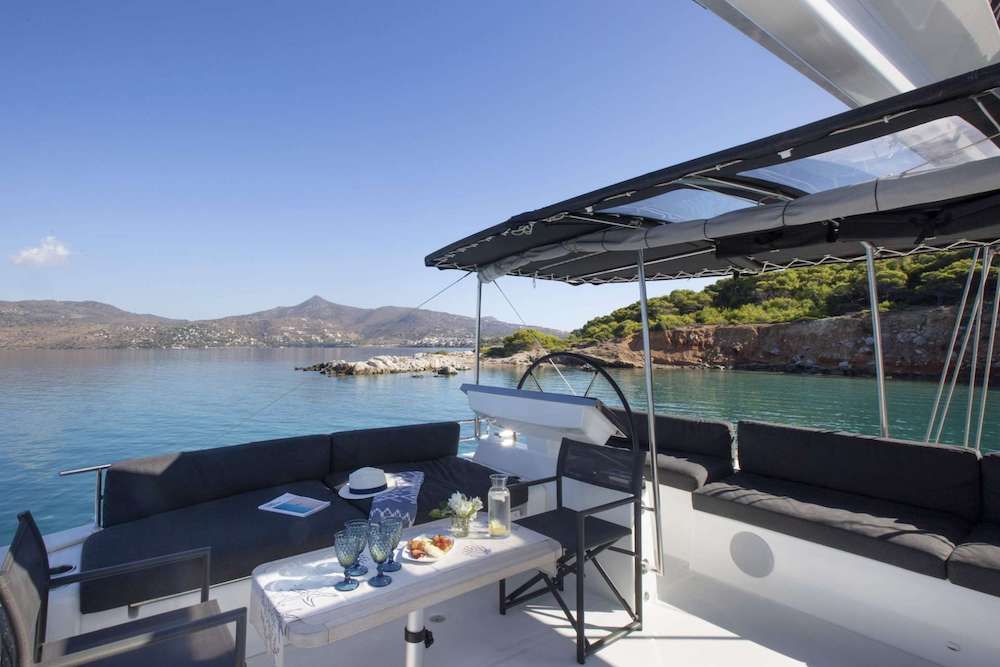 PHANTOM Lagoon 620 Flybridge