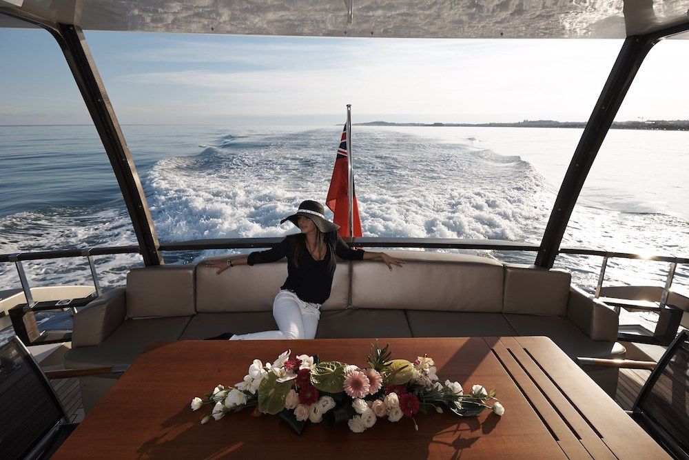 QUANTUM Motor Yacht Views