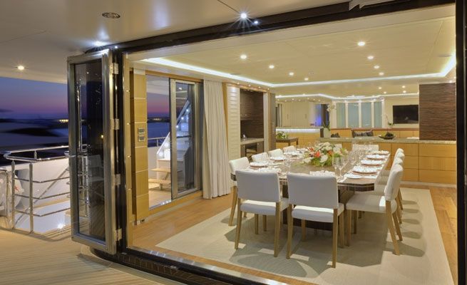 QUARANTA Curvelle 34m Luxury Superyacht Dining Table