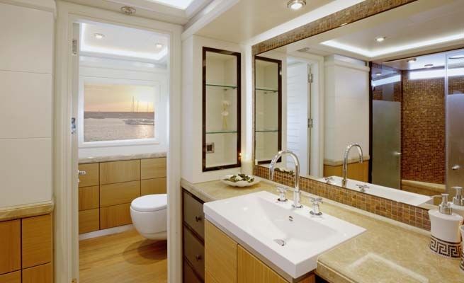 QUARANTA Curvelle 34m Luxury Superyacht Luxury Bathroom
