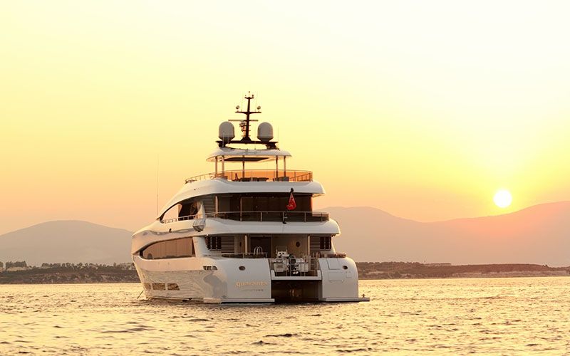 QUARANTA Curvelle 34m Luxury Superyacht Sunset