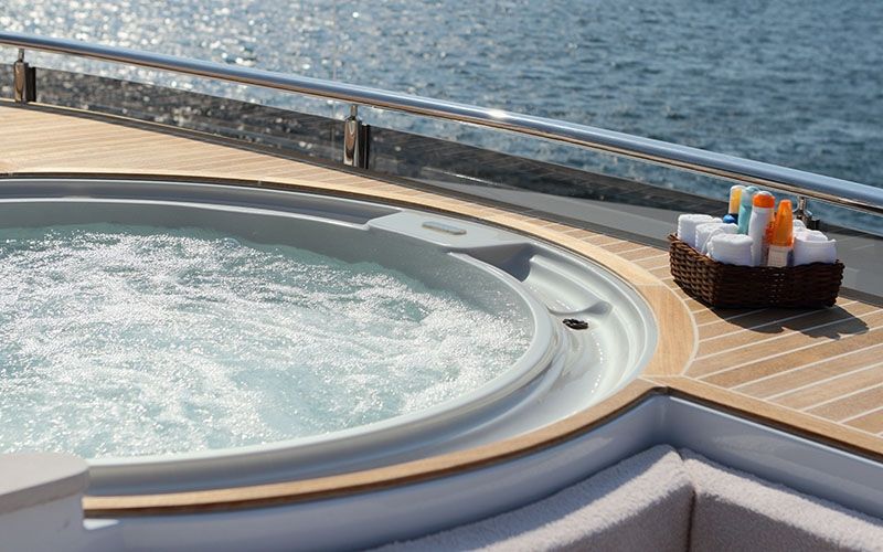 QUARANTA Curvelle 34m Luxury Superyacht Jacuzzi Spa
