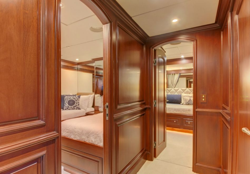 REFLECTIONS - Pacific Mariner 85