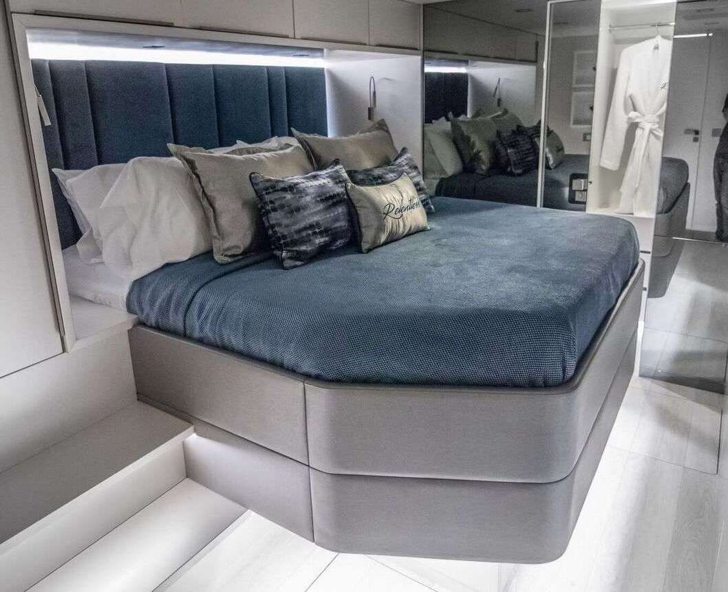 master cabin
