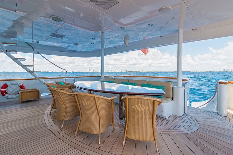 RELENTLESS Trinity 145 Luxury Superyacht Al Fresco Dining