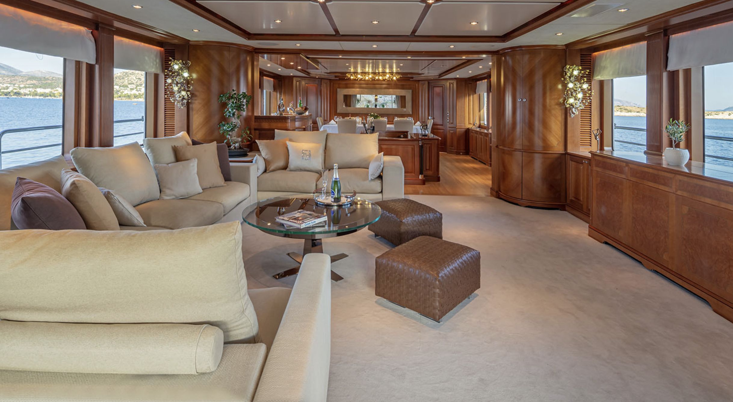 RIVA Benetti 120 Classic Salon