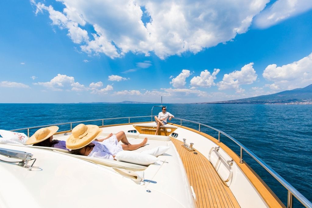 Foredeck Solarium
