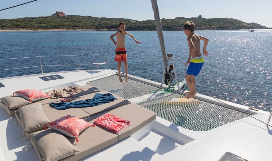 Saona 47ft - Trampoline