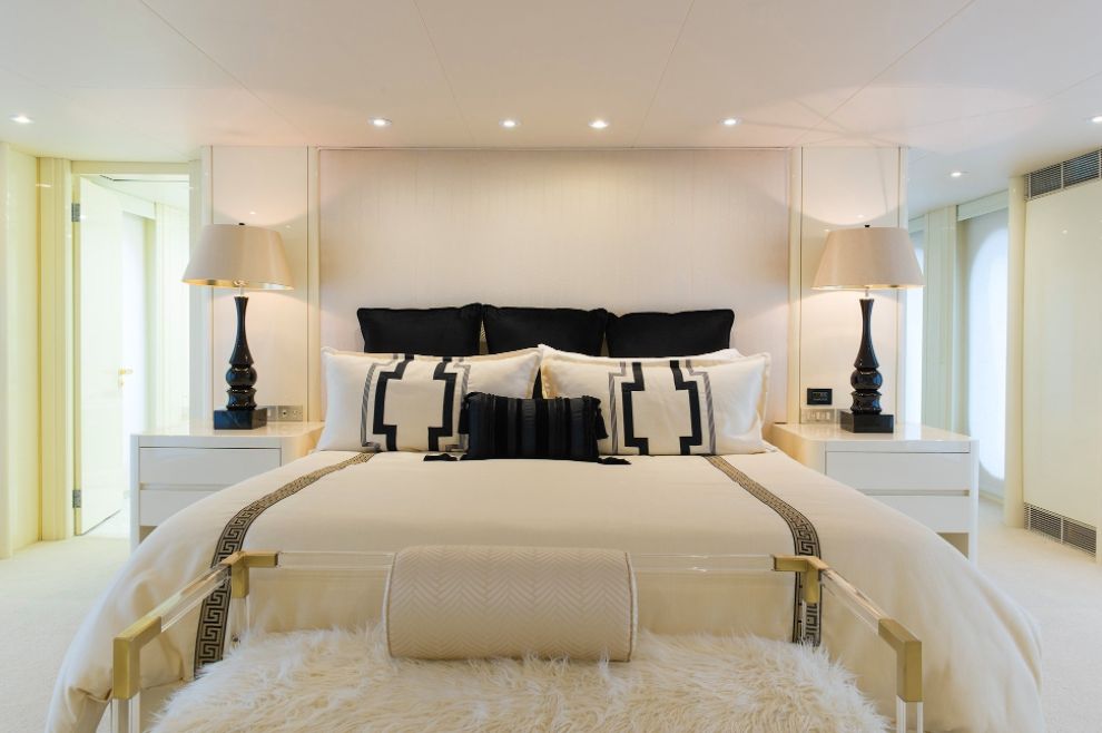 SHE`S A 10 - Oceanfast 50m