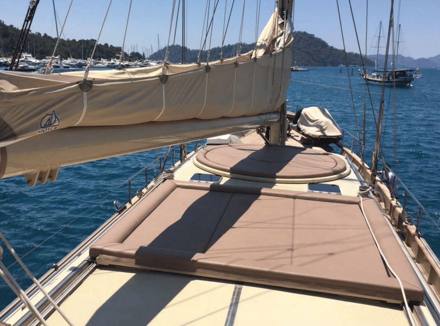 SUHEYLA Deck