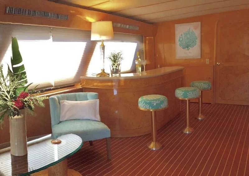bar area in the saloon
