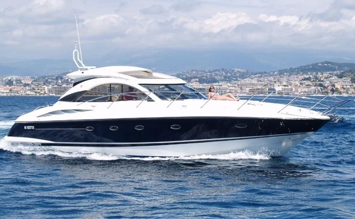 barca yacht charter