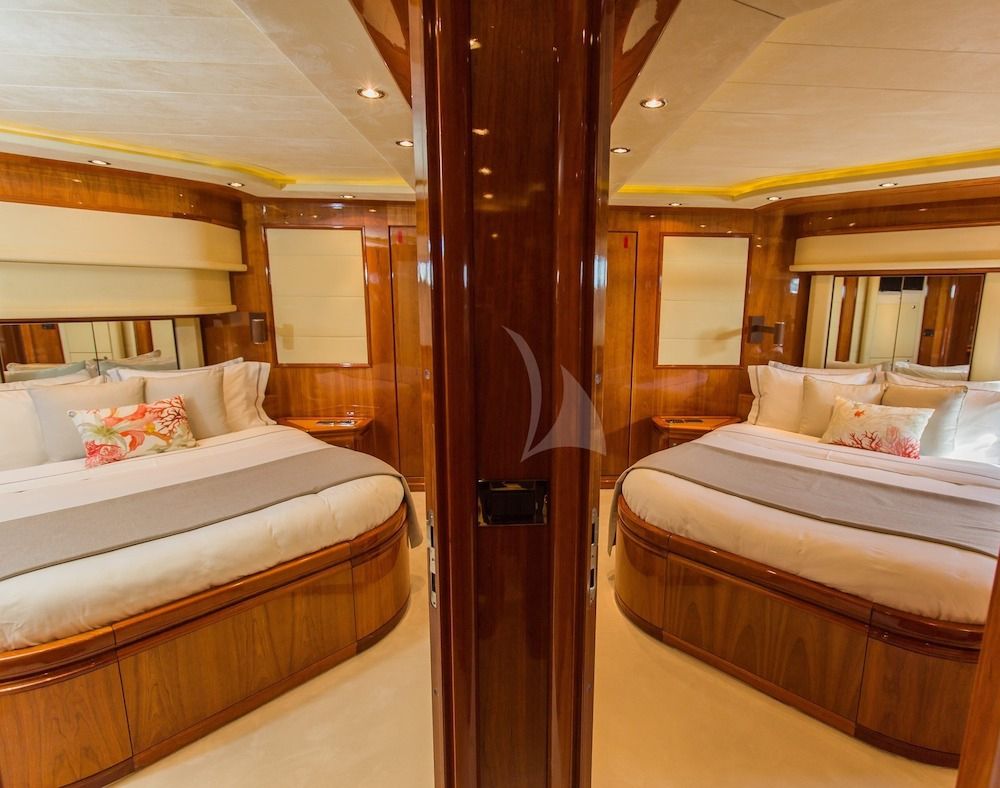 TACOS OF THE SEA - Ferretti 112