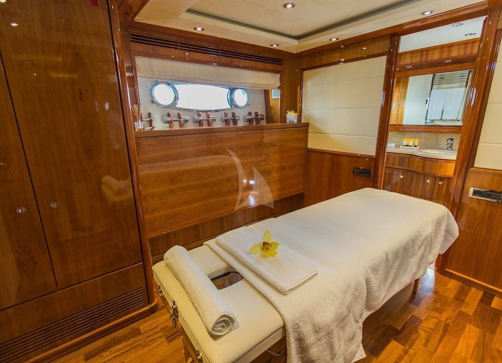 TACOS OF THE SEA - Ferretti 112