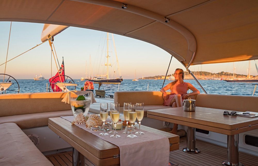 Boatbookings THALIMA Sailing Yacht Champagne