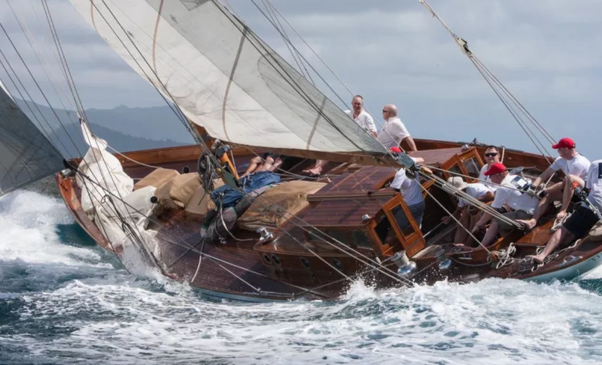 THE BLUE PETER Classic Yacht Racing