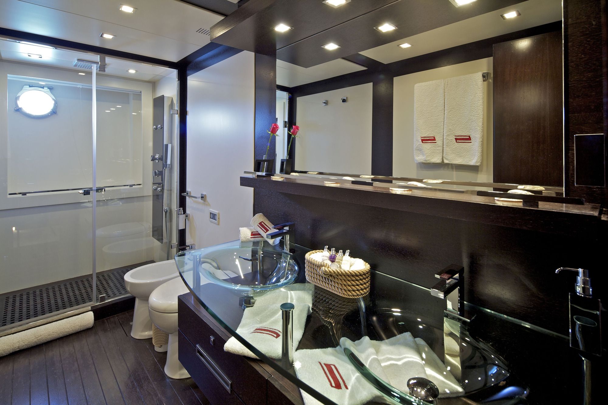 THEA MALTA Azimut 86 Master Bathroom