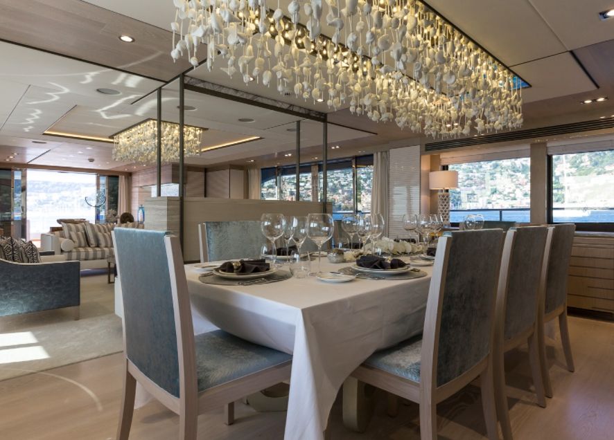 THUMPER - Sunseeker 40m - Main Salon Dining