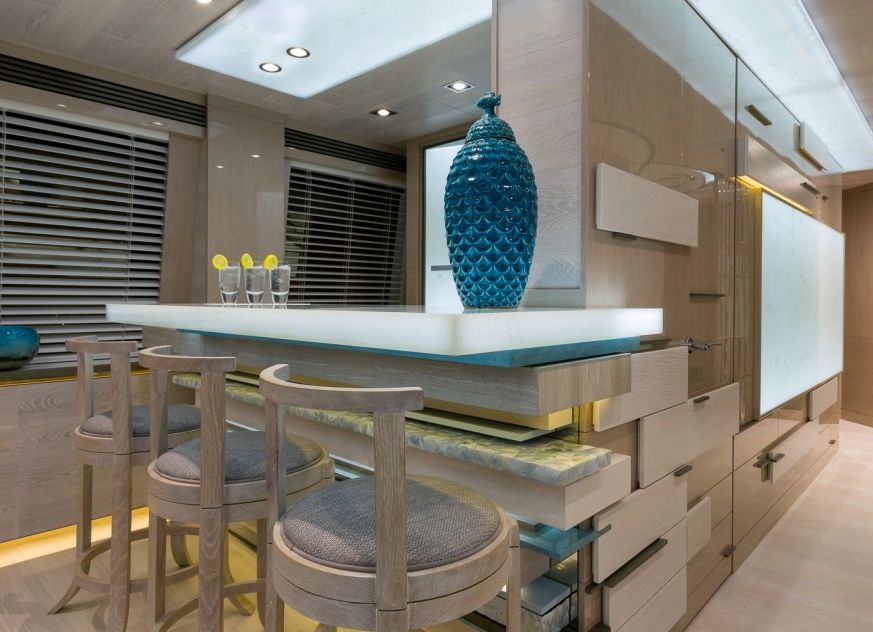 THUMPER - Sunseeker 40m - Bar Stools