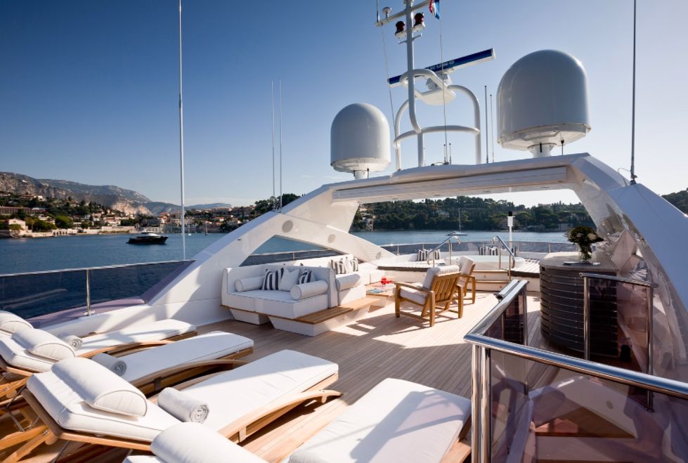 THUMPER - Sunseeker 40m - Sundeck
