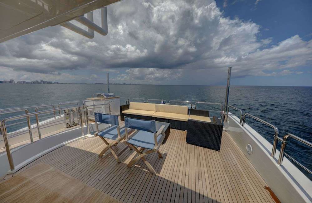 VALERE Azimut 84 Motor Yacht Fly