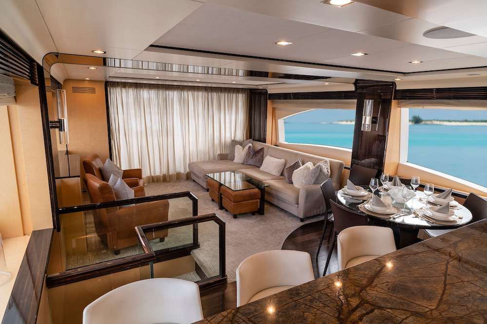 VALERE Azimut 84 Motor Yacht Saloon