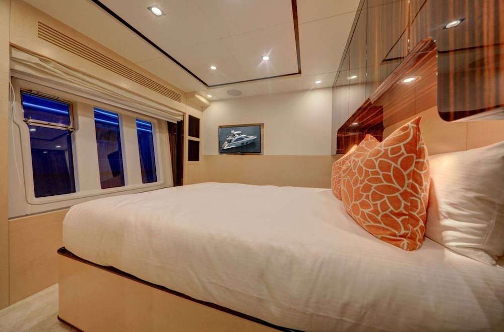 VALERE Azimut 84 Motor Yacht Double