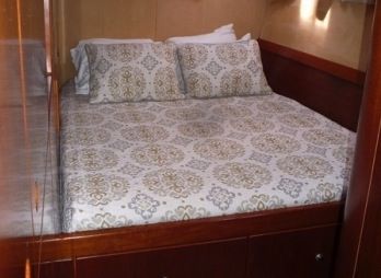victoria_cabin