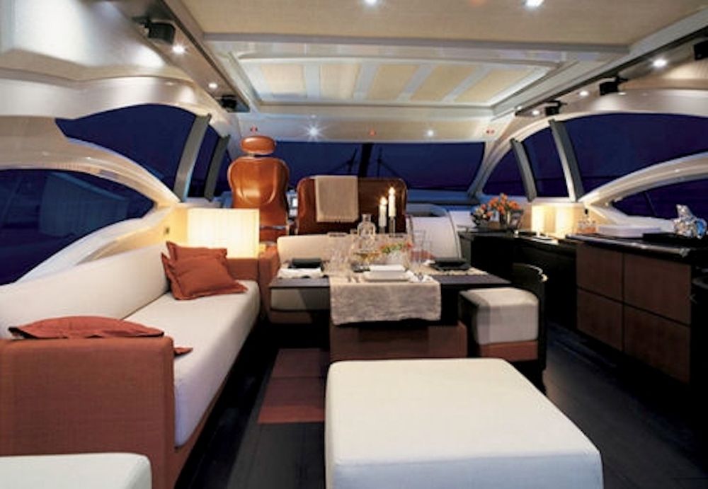 Azimut 62 WARREN KELLY Salon