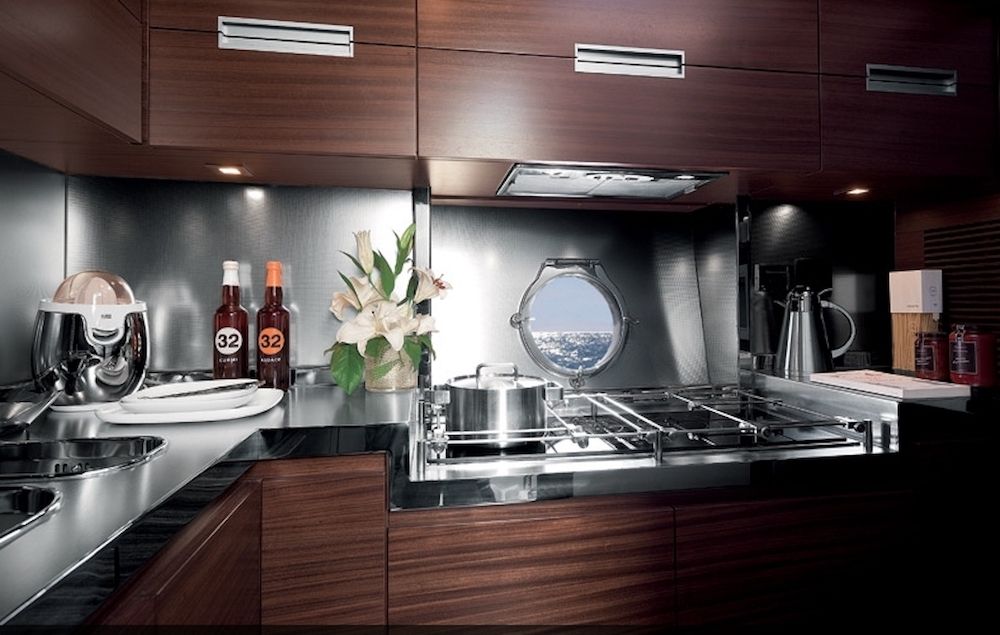 Azimut 62 WARREN KELLY Kitchen