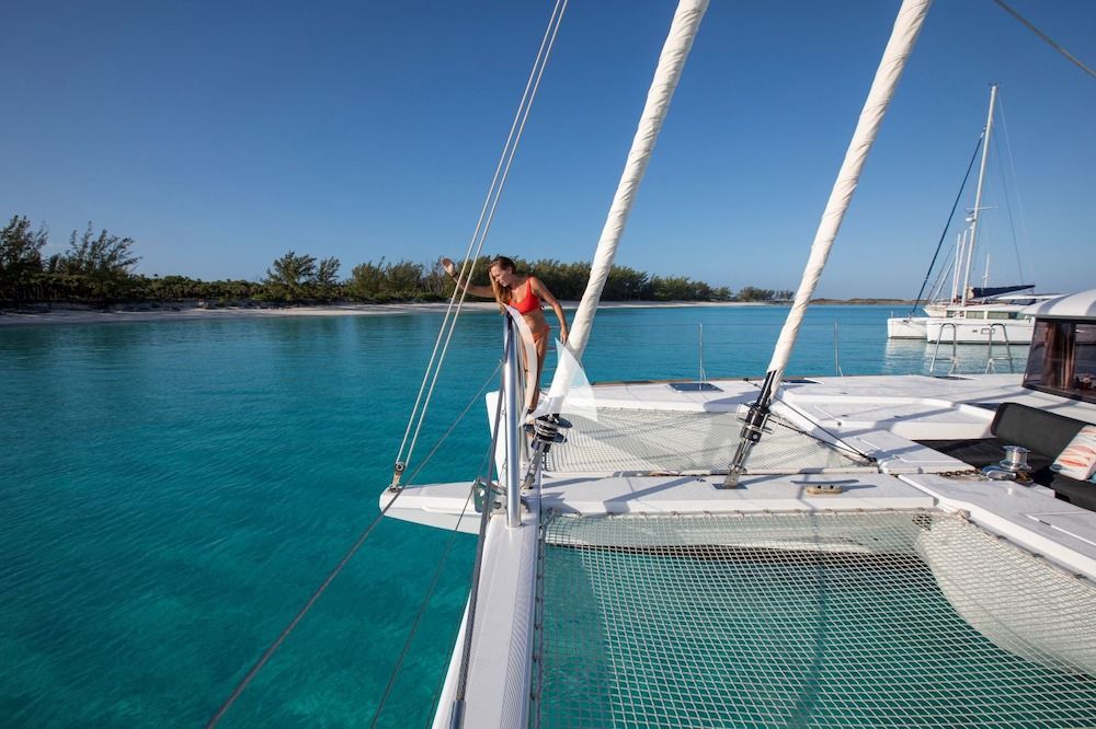 WHISPERS II Lagoon 560 Bahamas Activitiy