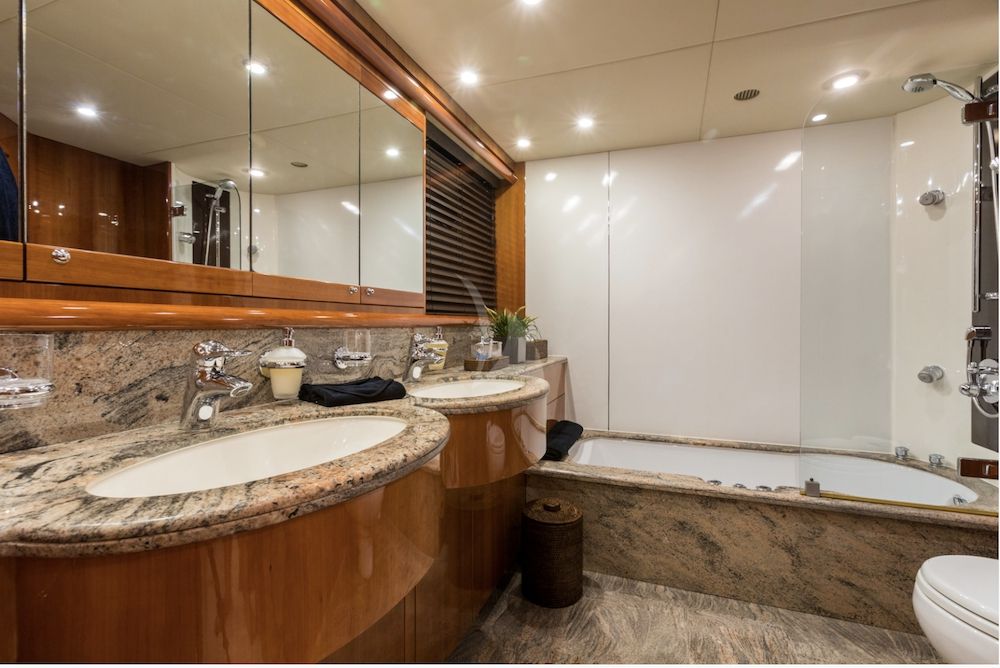 Master cabin bathroom