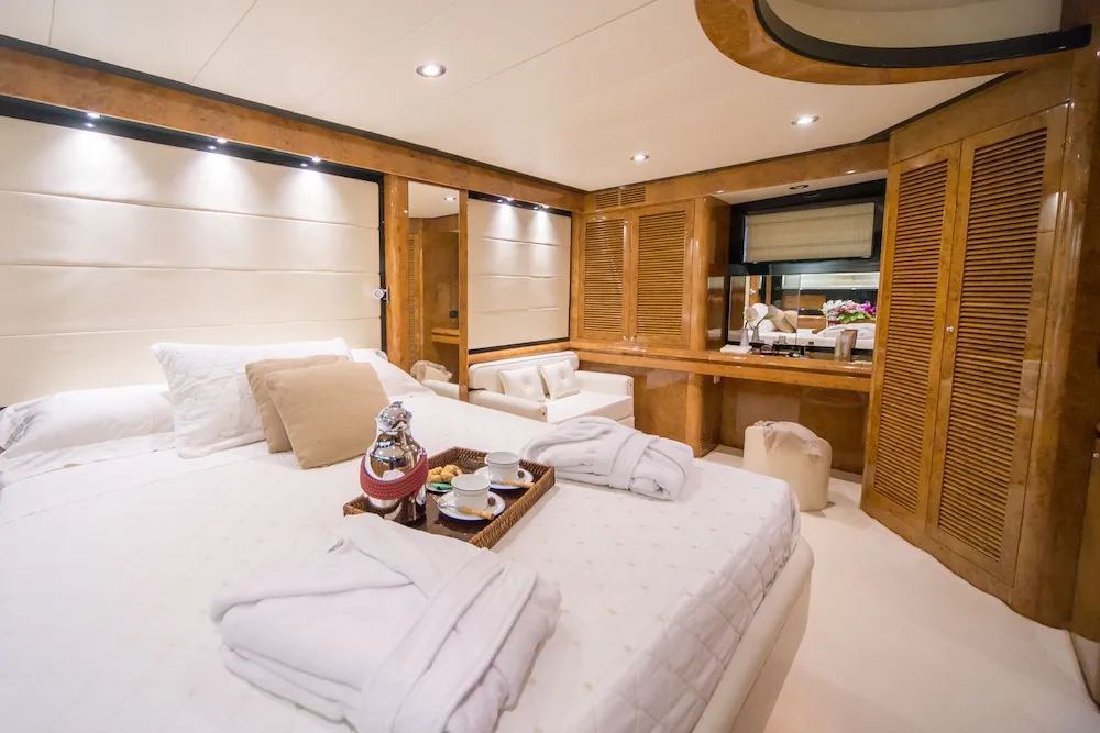 ZIA CANAIA Riva Yacht Cabins