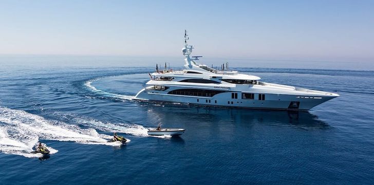 OCEAN PARADISE Motor Yacht Exterior Jetskis