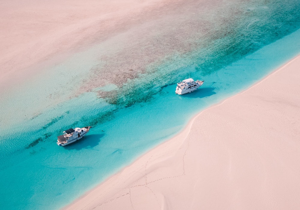 Bahamas Motor Yacht Destination Grid