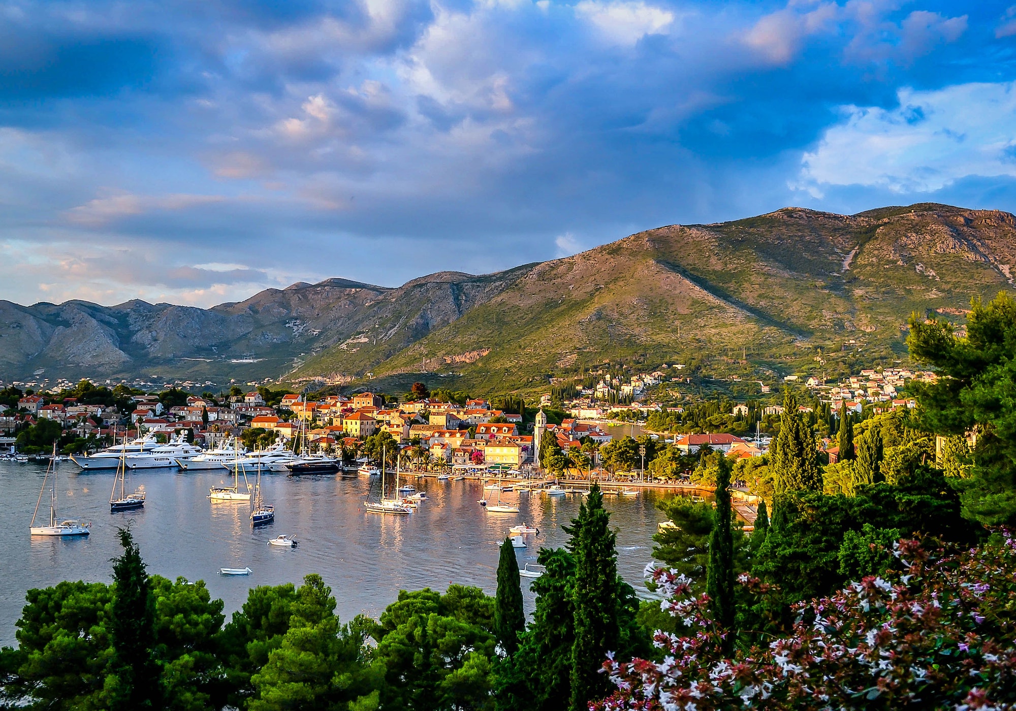 Croatia Motor Yacht Destination Grid