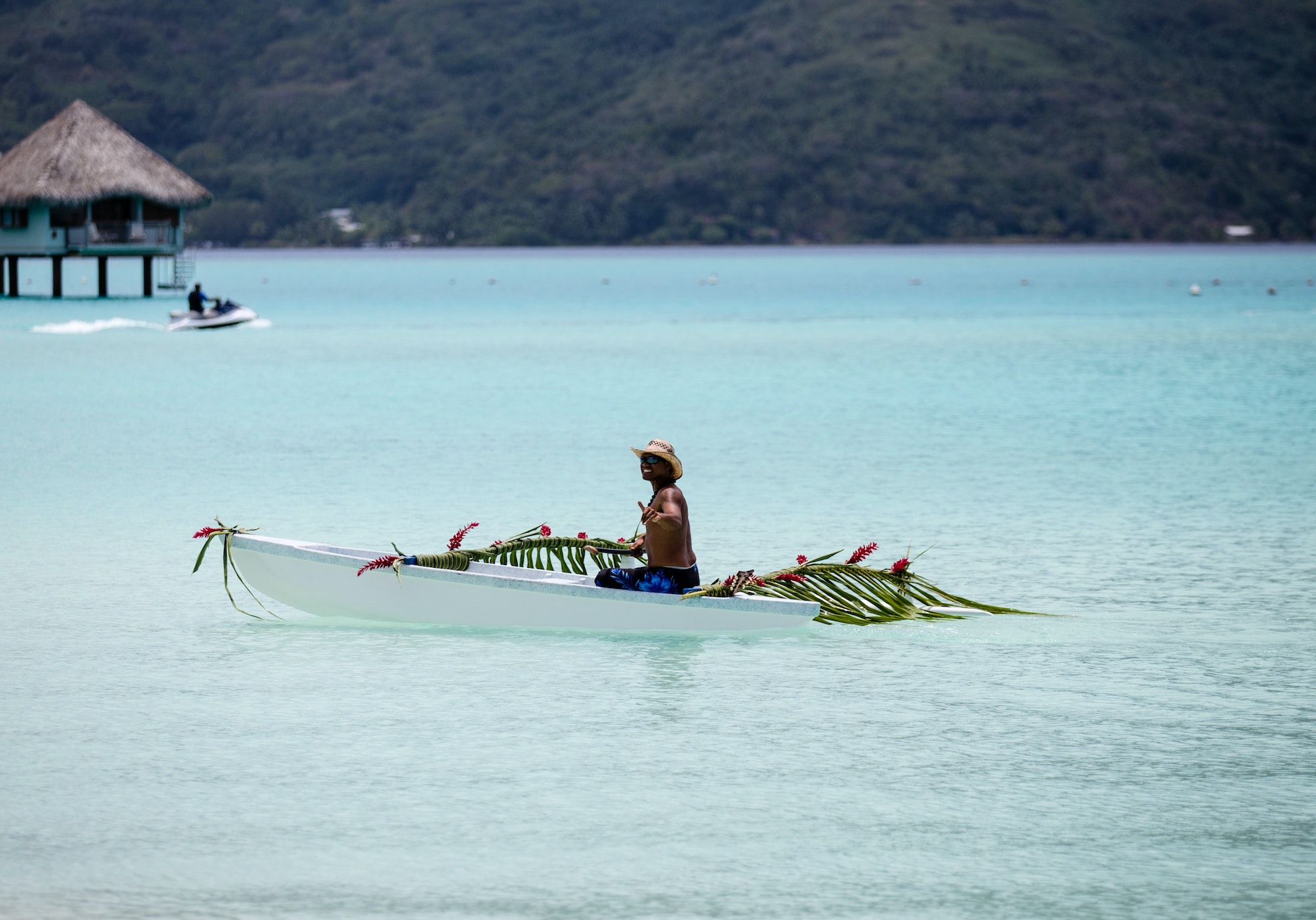 Tahiti Motor Yacht Charter Guide Grid